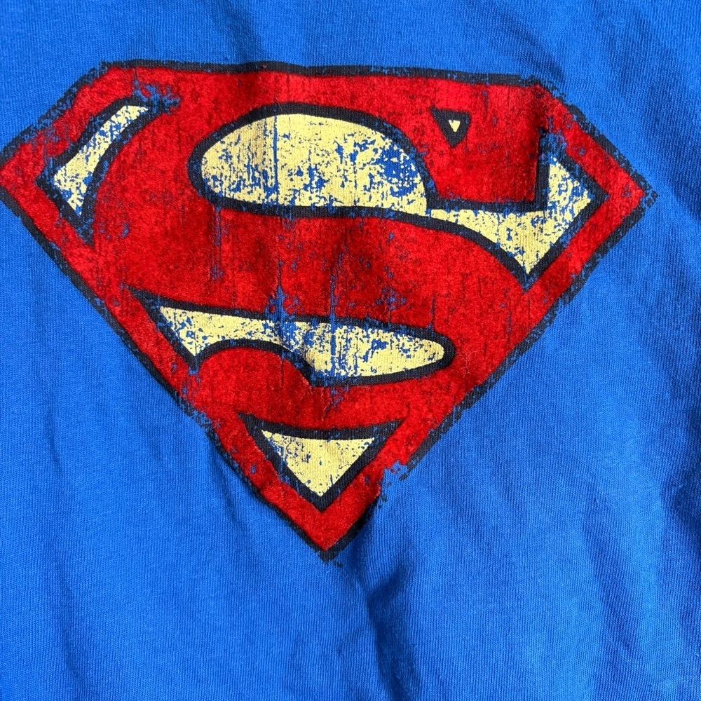 Blue Superman Velvet Logo T-Shirt - Size Large​​ - Picture 4 of 4